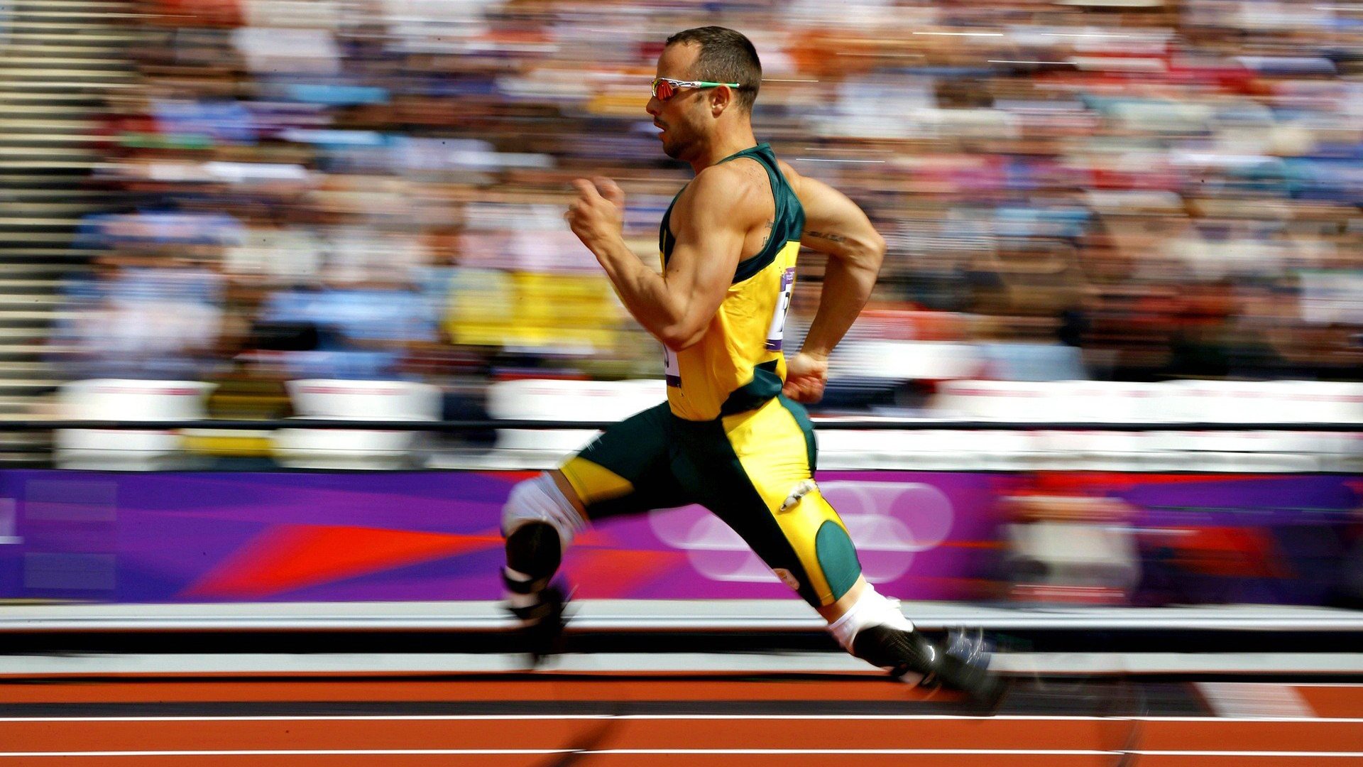 字母哥闪耀全场，湖人末节发力带走深圳队，一场跨越篮球世界的对话