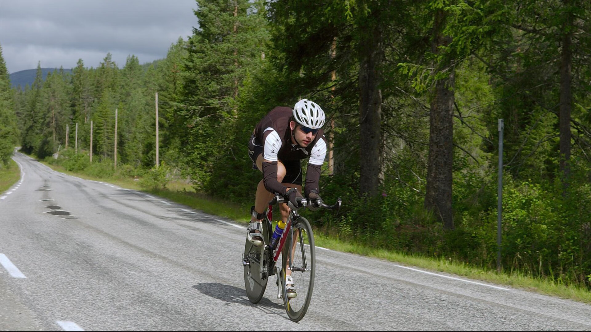 当佛罗伦萨的月光照亮伊拉克的绿茵，格列兹曼在十字路口的决定性瞬间