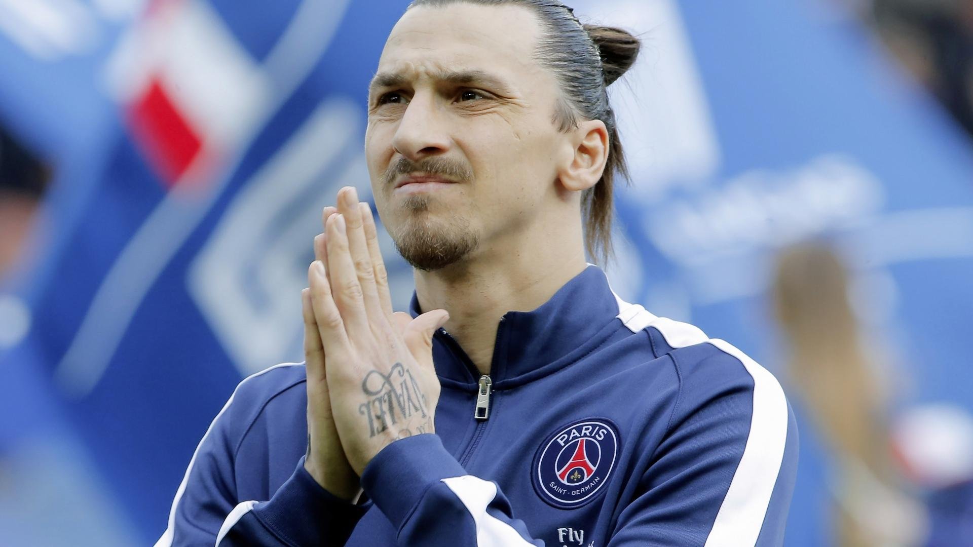 孤星耀高原,莱万如何用节奏重塑玻利维亚对阵厄瓜多尔的唯一性战役